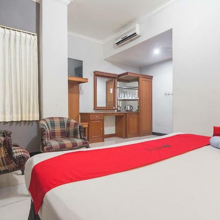 Reddoorz @ Cihampelas 万隆 外观 照片