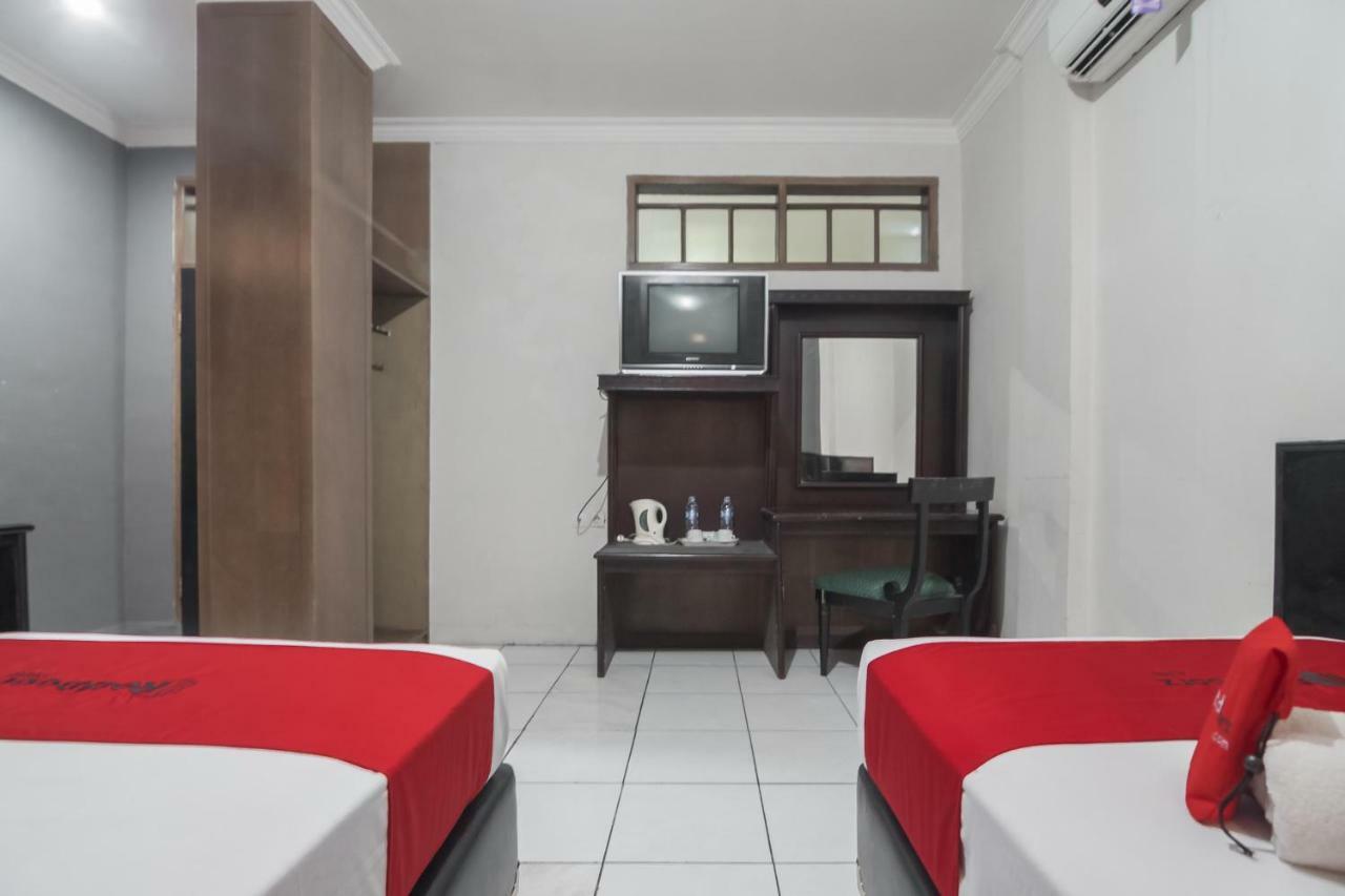 Reddoorz @ Cihampelas 万隆 外观 照片