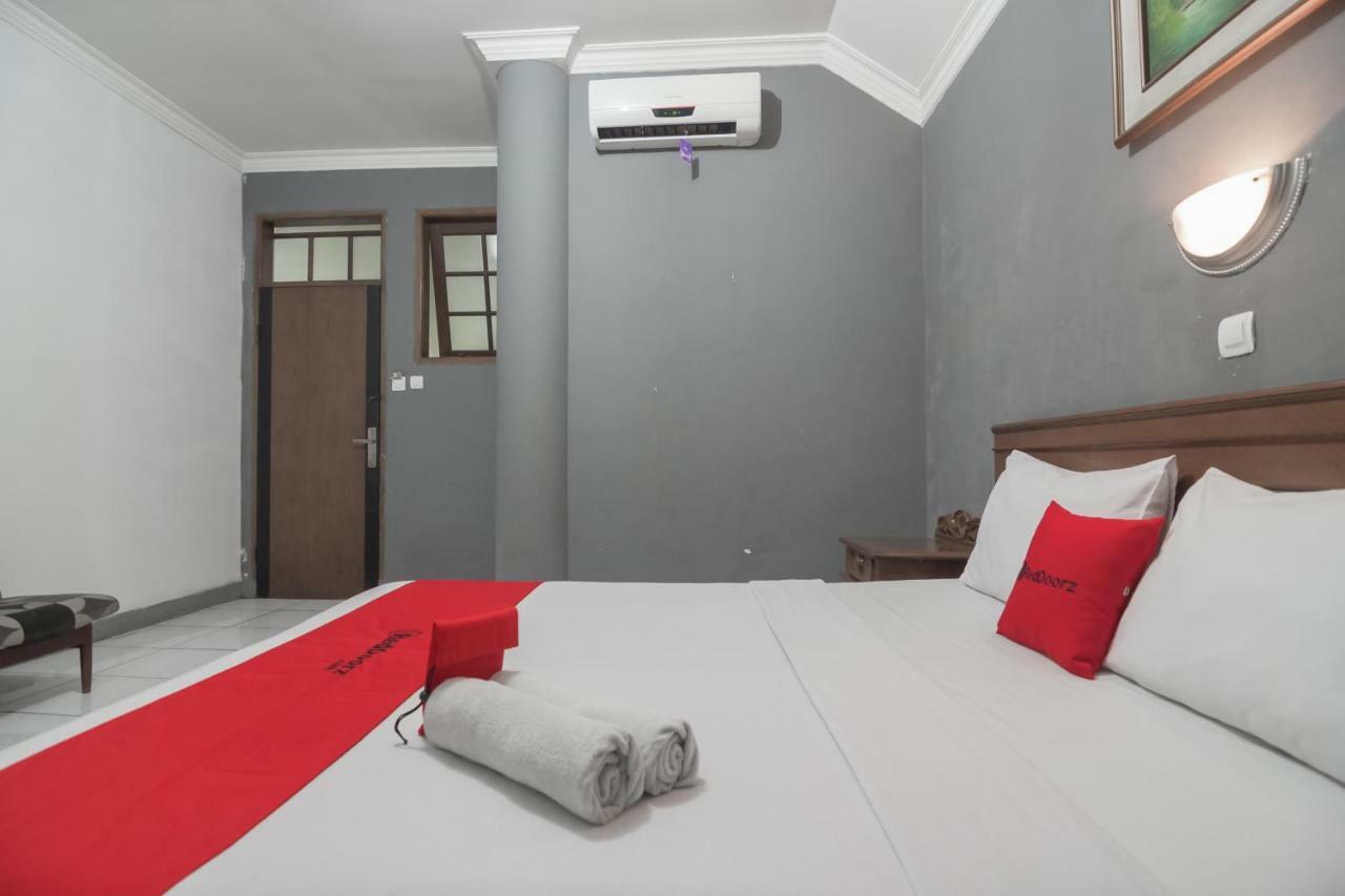 Reddoorz @ Cihampelas 万隆 外观 照片